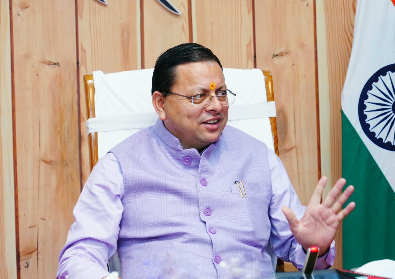 उत्तराखंड: मुख्यमंत्री पुष्कर सिंह धामी ने पलायन निवारण आयोग के साथ की समीक्षा बैठक, रिवर्स पलायन को गति देने के दिए निर्देश
