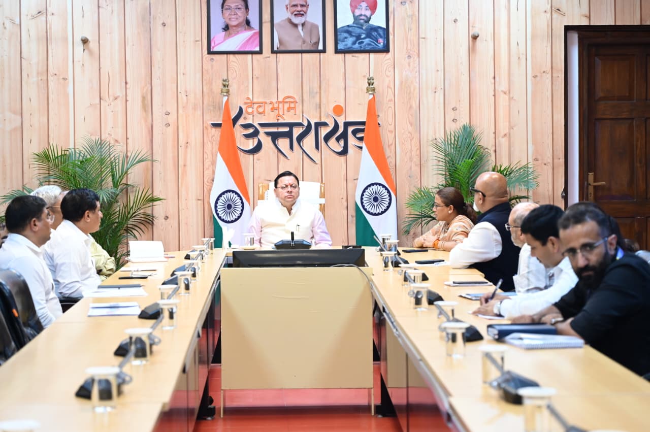उत्तराखंड क्रीड़ा विश्वविद्यालय: मुख्यमंत्री पुष्कर सिंह धामी ने गौलापार निर्माण कार्यों की समीक्षा की, समय-सीमा और गुणवत्ता पर दिए कड़े निर्देश