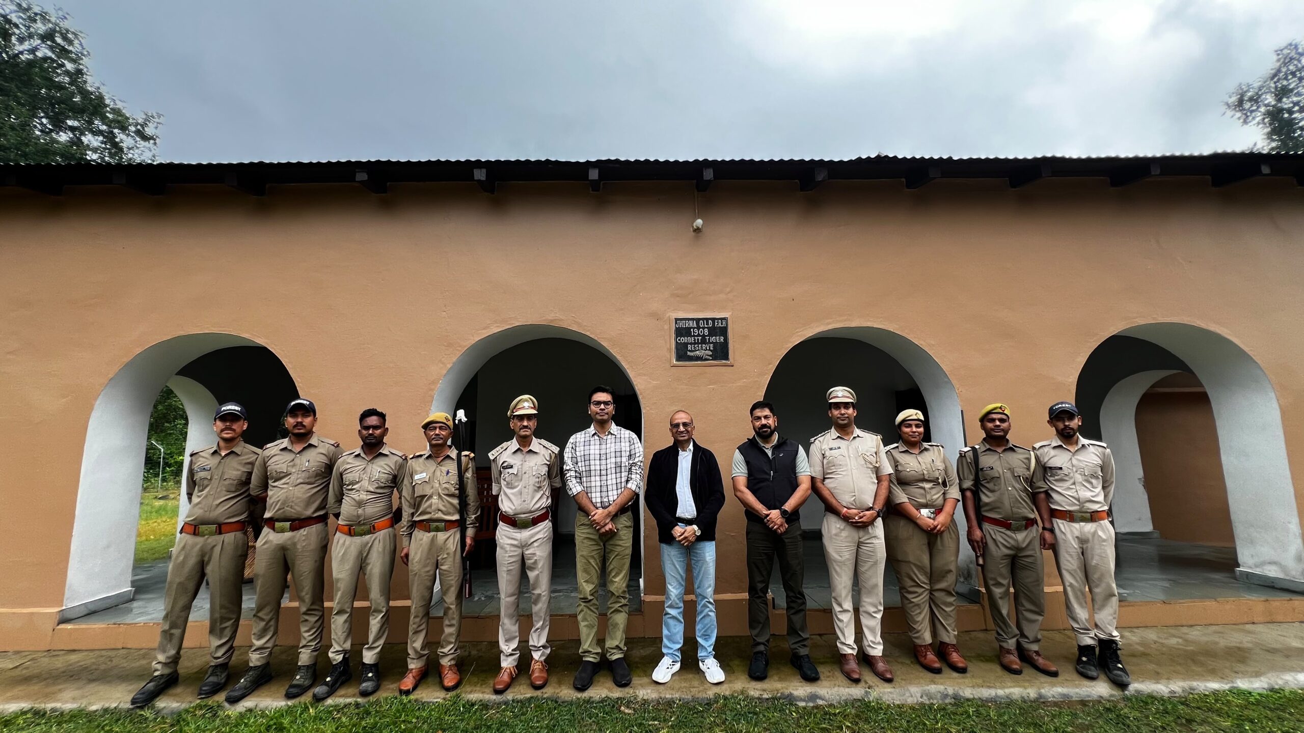 कॉर्बेट टाइगर रिजर्व में जैव विविधता का दीदार: उत्तराखंड हाईकोर्ट के मुख्य न्यायाधीश मनोज कुमार गुप्ता ने ढेला और झिरना जोन का किया भ्रमण